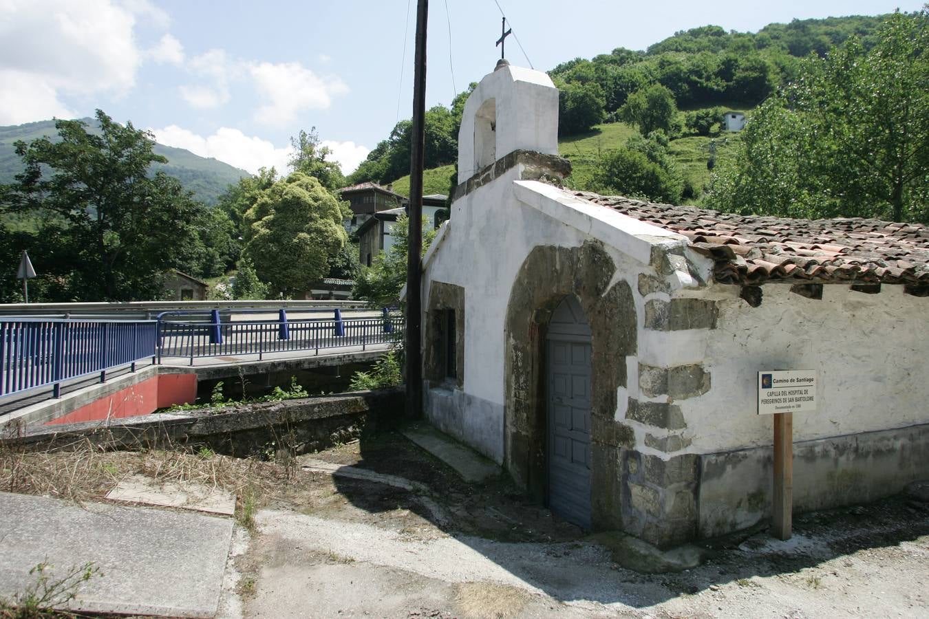 Capilla de San Bartolomé en Puente los Fierros.