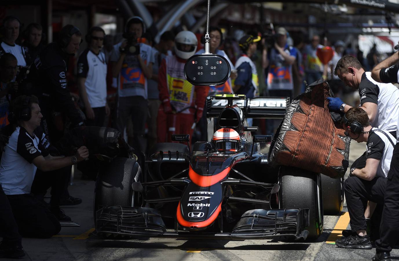 Las mejores imágenes de los entrenamientos libres de Fórmula-1 del Gran Premio de España