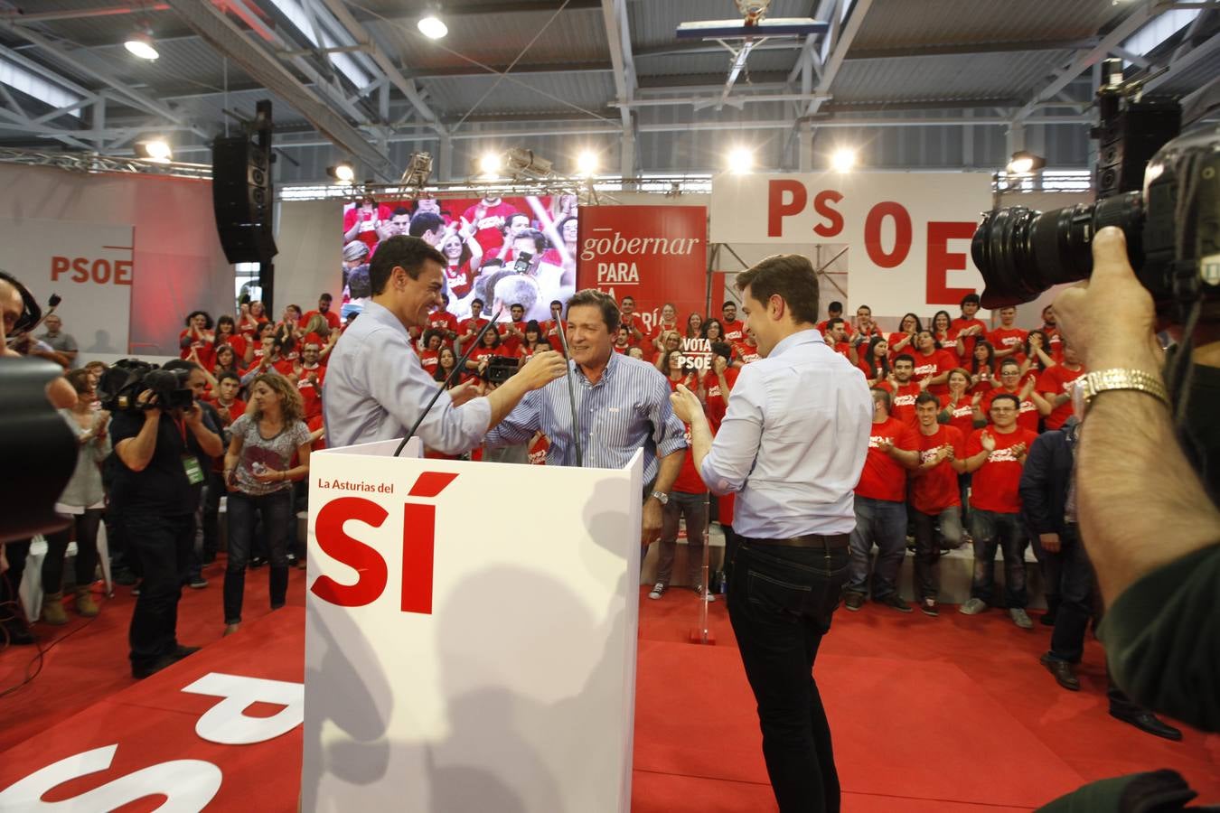 Pedro Sánchez da su respaldo a los candidatos asturianos