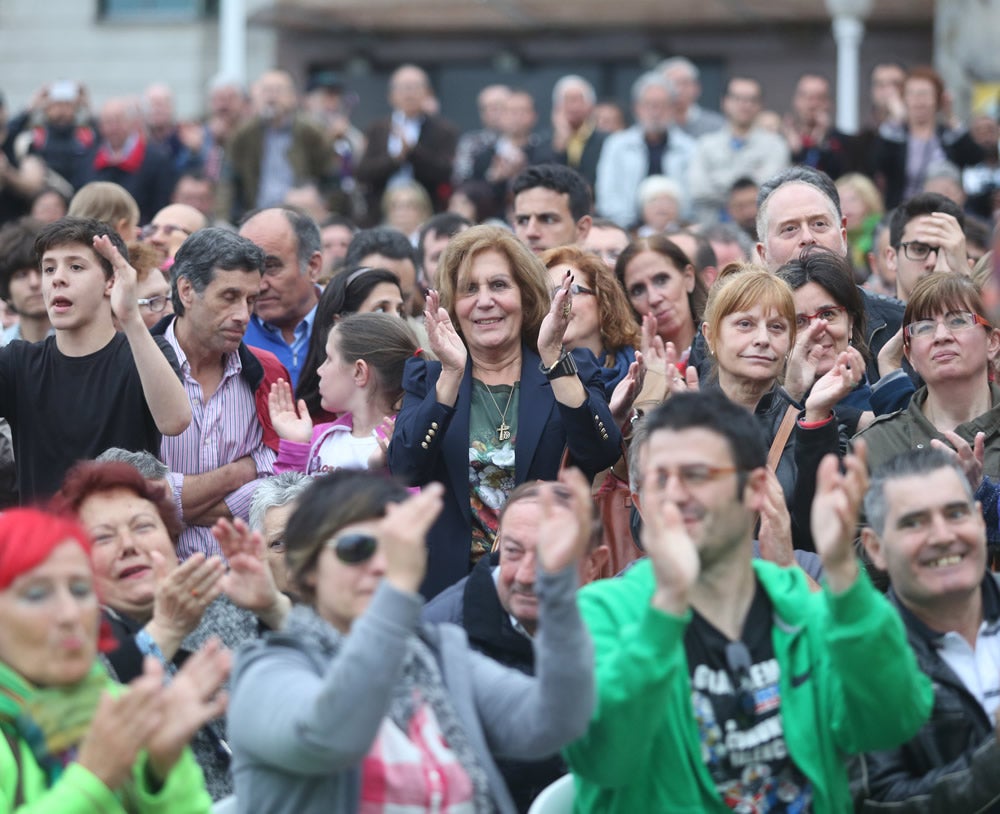 Podemos llena el Náutico en Gijón