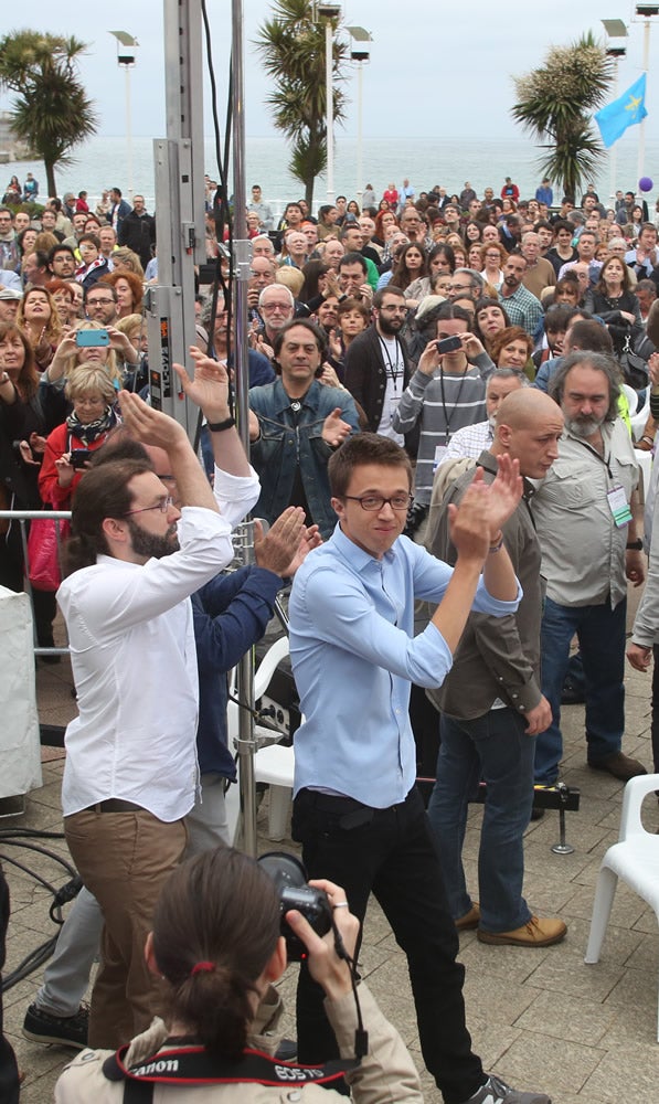 Podemos llena el Náutico en Gijón