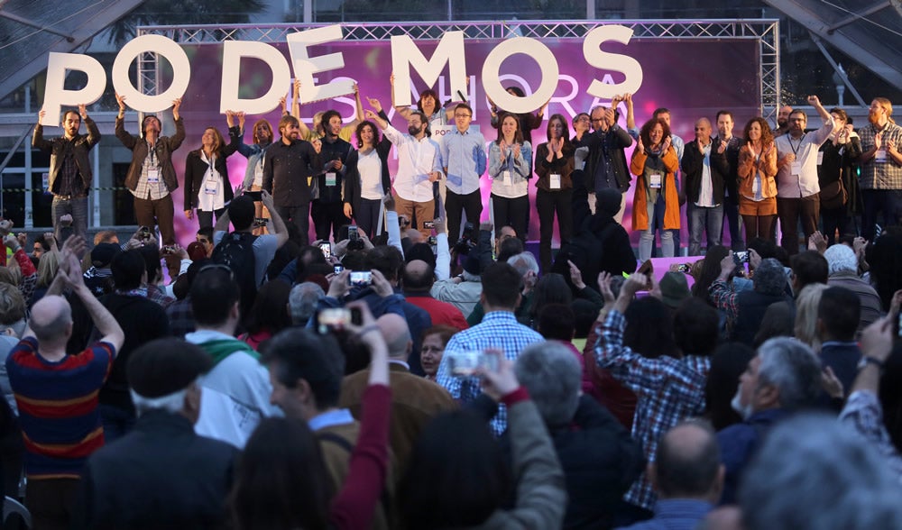 Podemos llena el Náutico en Gijón