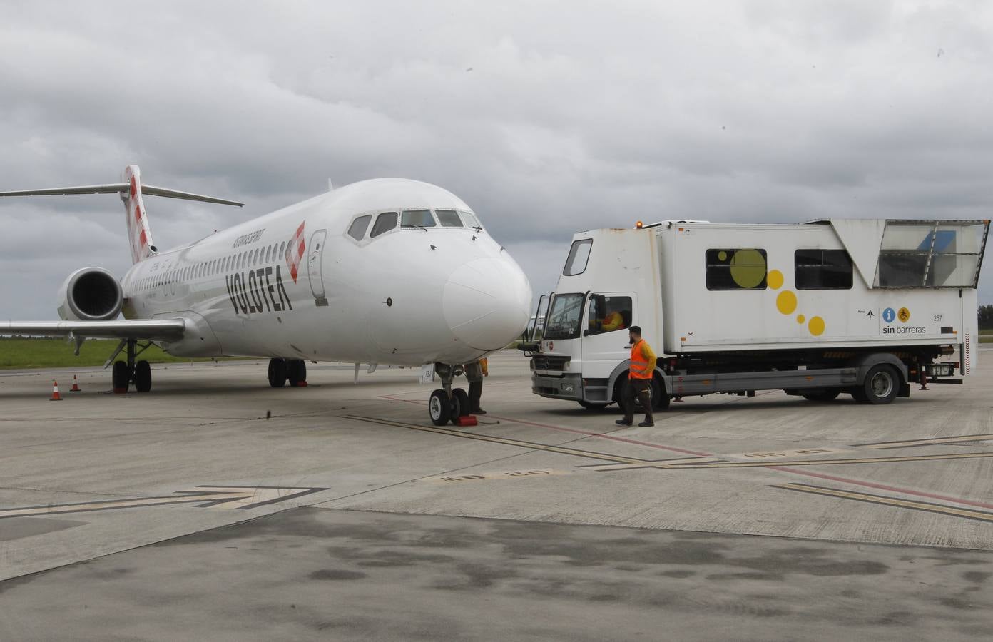 Volotea inaugura su base asturiana