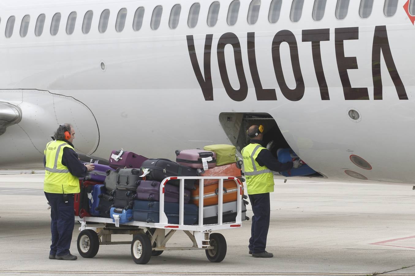 Volotea inaugura su base asturiana