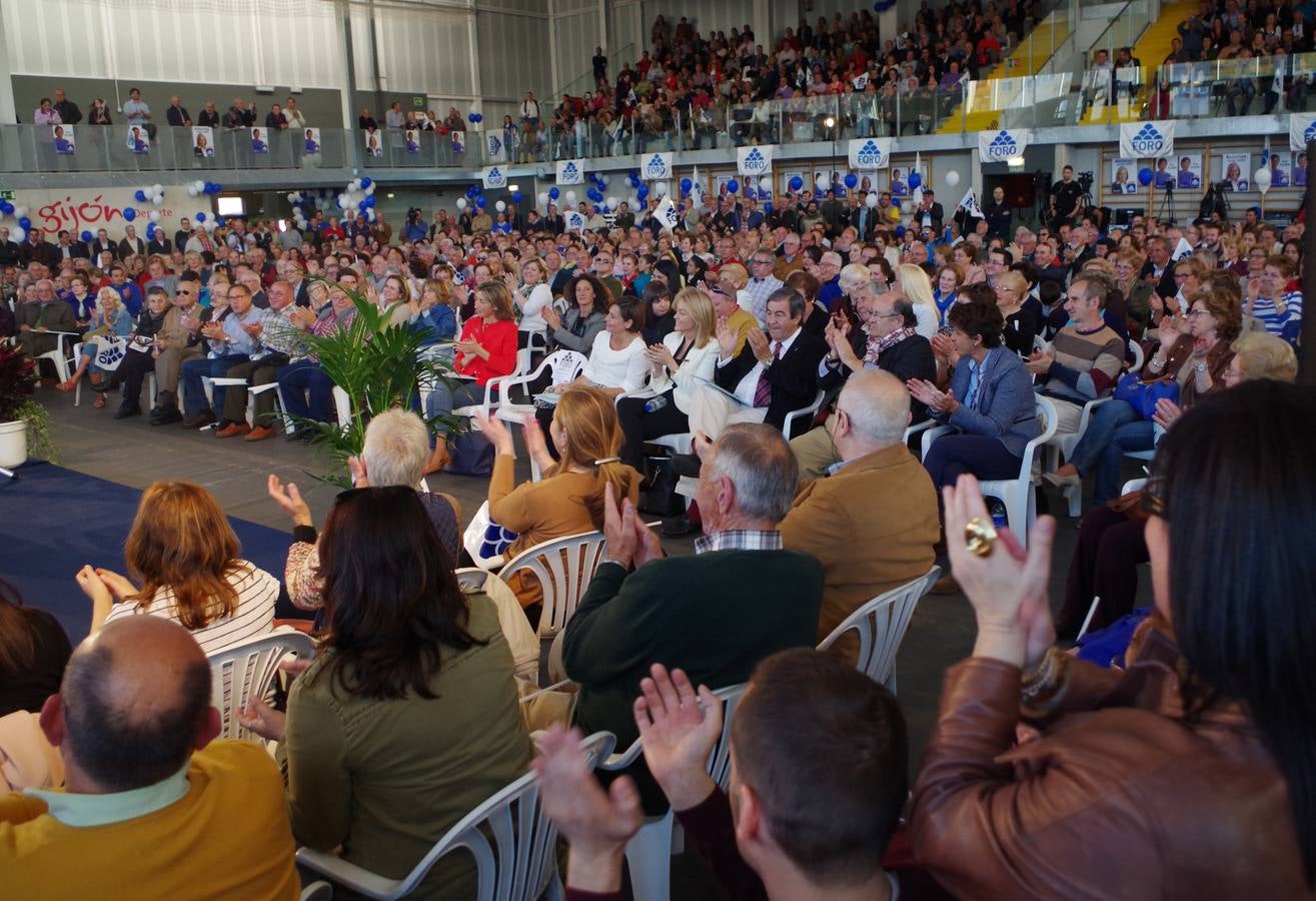 Más de un millar de personas en el mitin central de Foro en Gijón