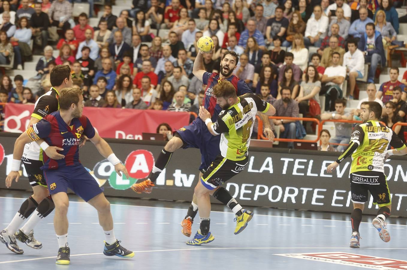 Barcelona 34 - 23 Puente Genil