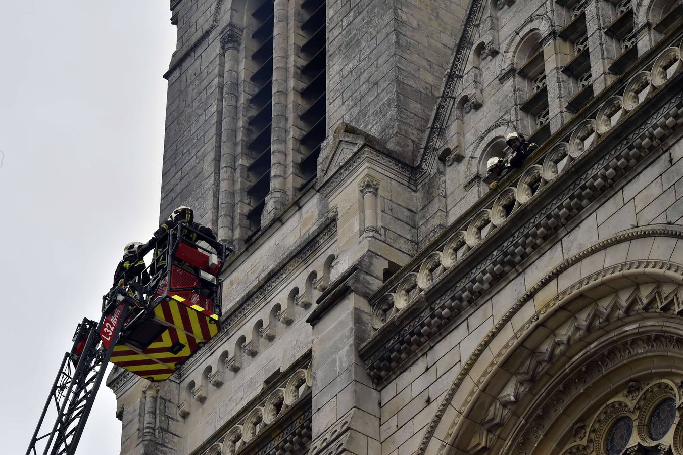 Un incendio destruyó en Nantes parte de una basílica del siglo XIX