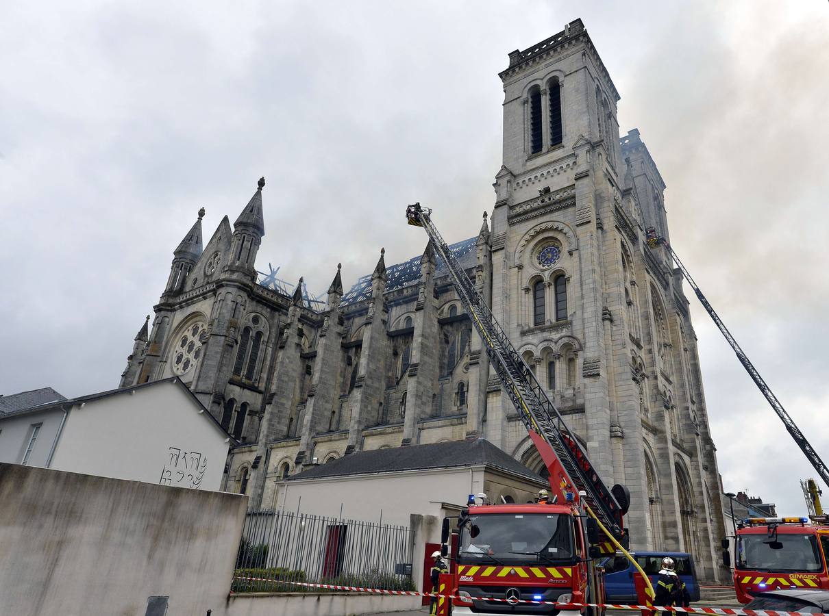 Un incendio destruyó en Nantes parte de una basílica del siglo XIX