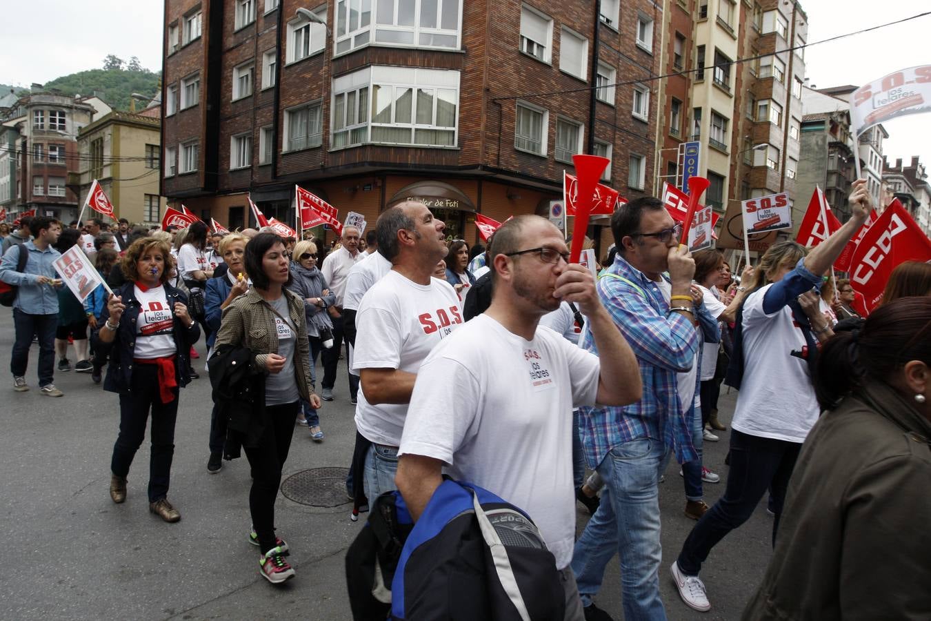 La plantilla de Los Telares se manifiesta en Mieres