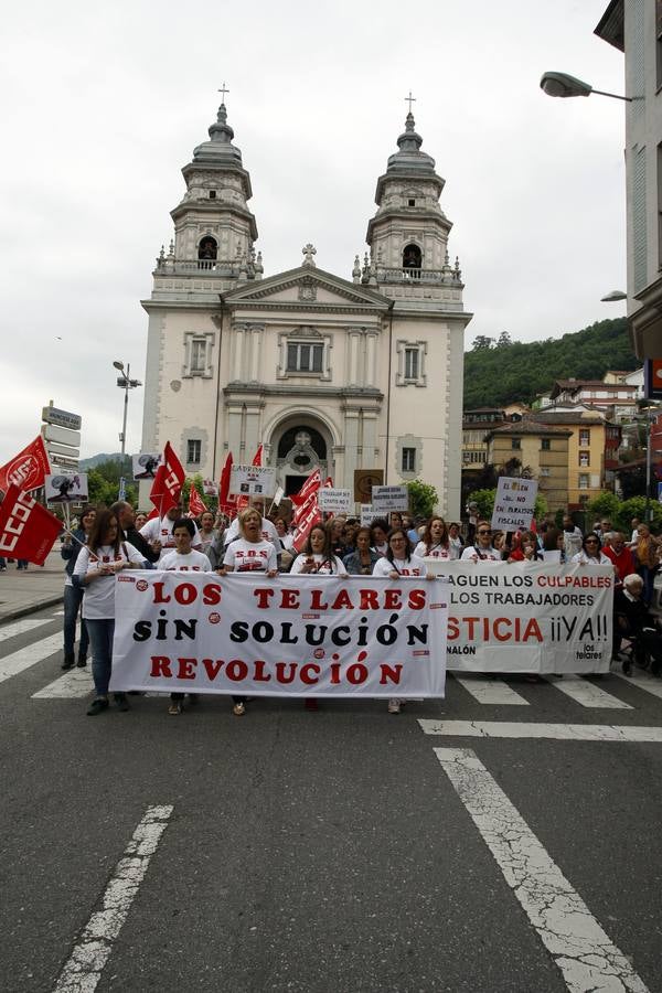 La plantilla de Los Telares se manifiesta en Mieres