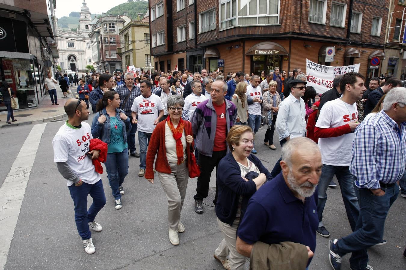 La plantilla de Los Telares se manifiesta en Mieres