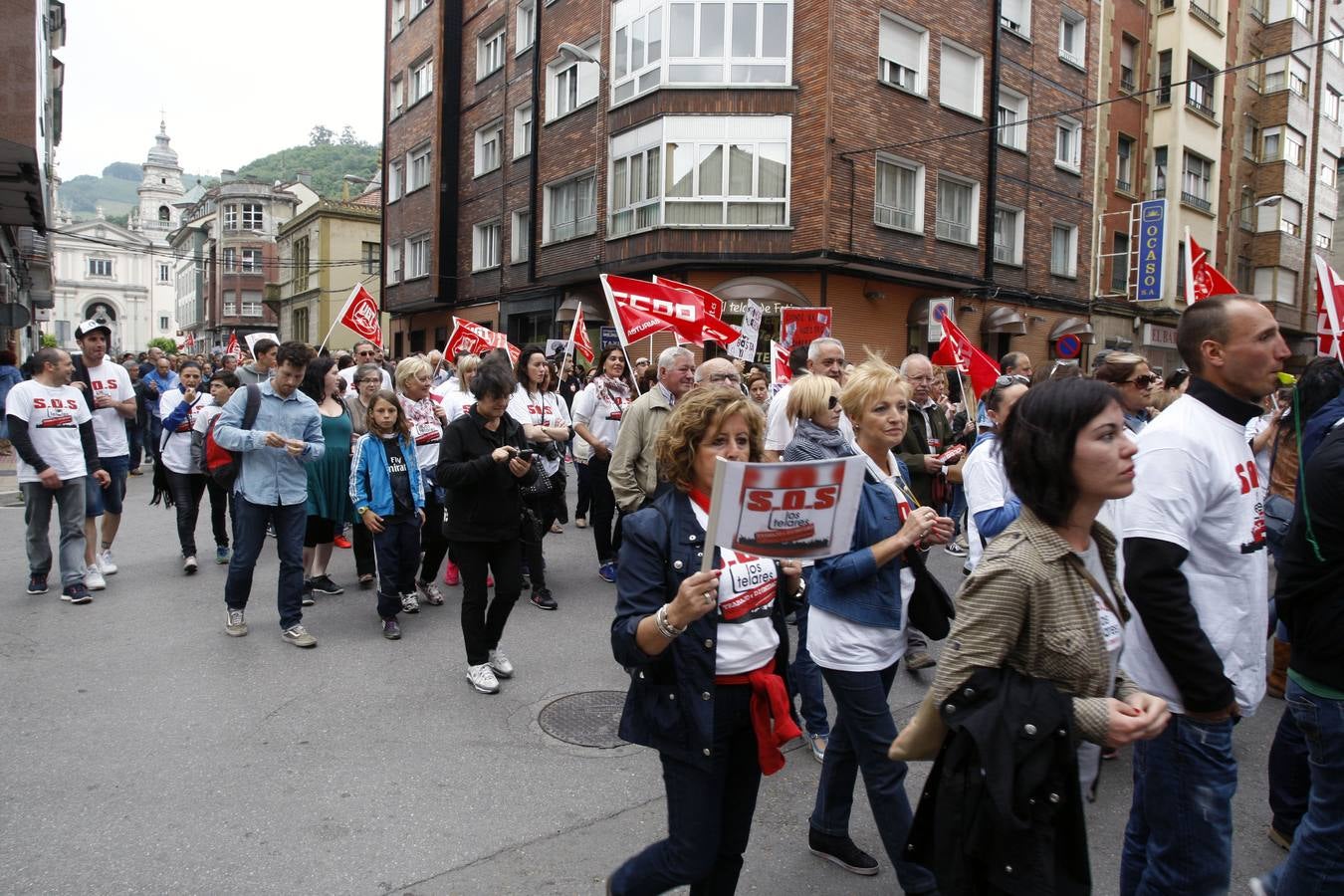 La plantilla de Los Telares se manifiesta en Mieres