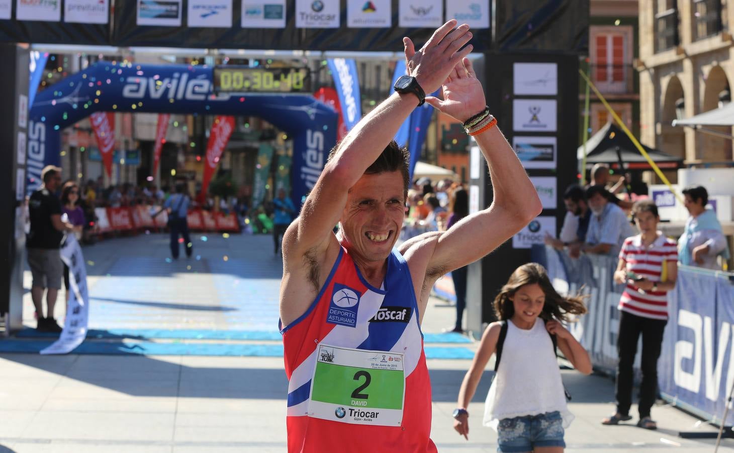 10K en Avilés bajo un sol reluciente