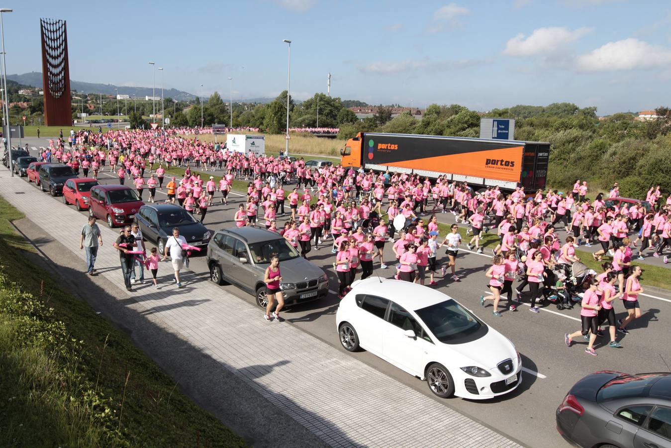 Las mejores imágenes de la Carrera de la Mujer en Gijón