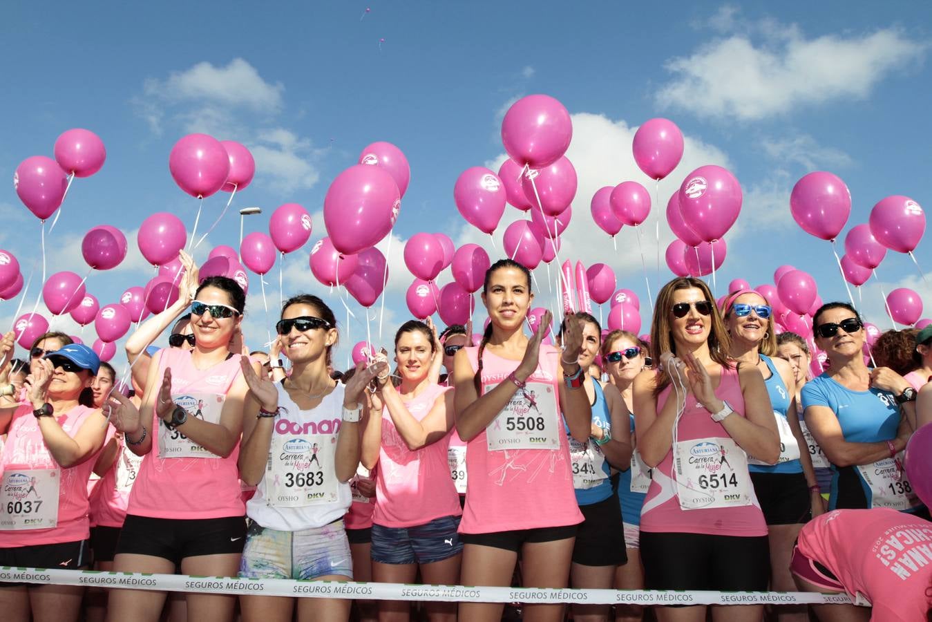 Las mejores imágenes de la Carrera de la Mujer en Gijón