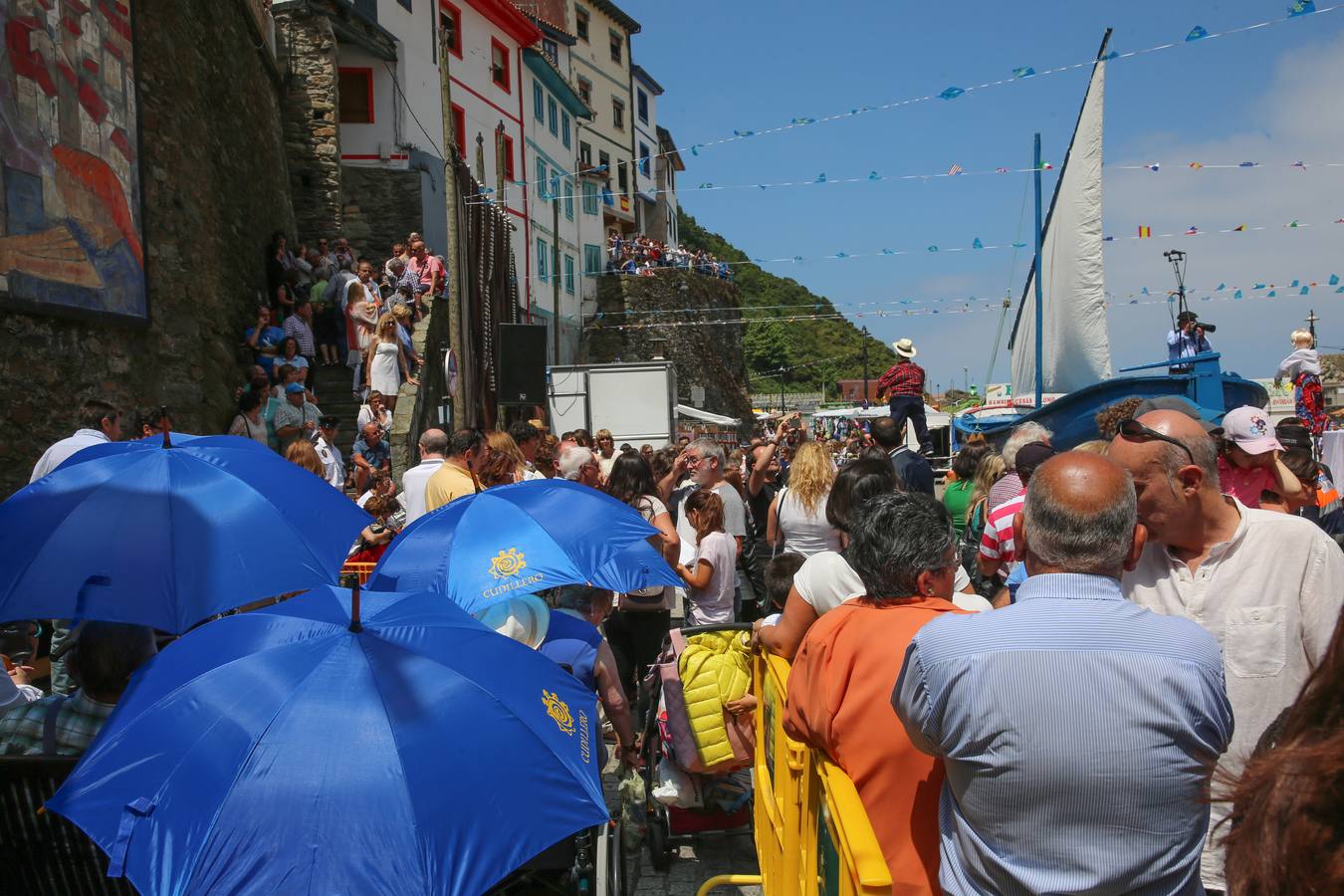 Lleno total en Cudillero para escuchar el sermón de L&#039;Amuravela