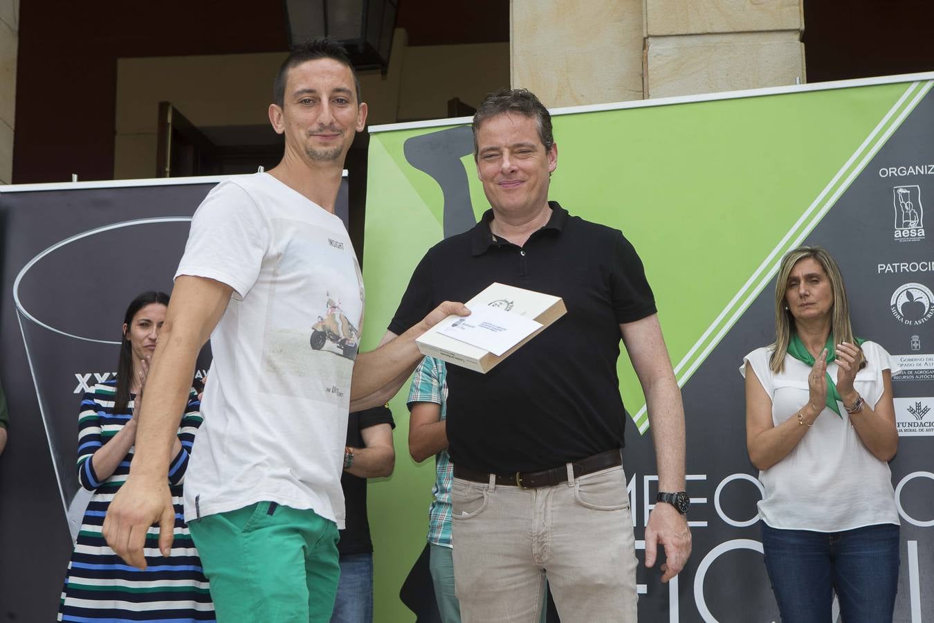 Concurso de escanciadores del Festival de la Sidra de Nava