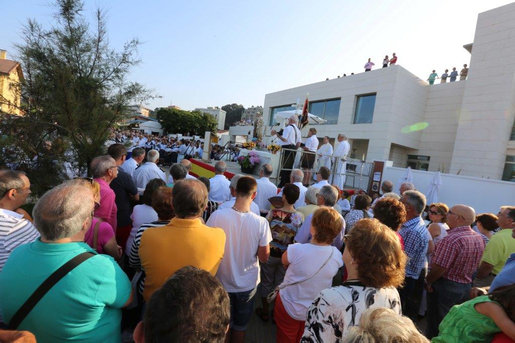 Salinas acompaña a su Virgen