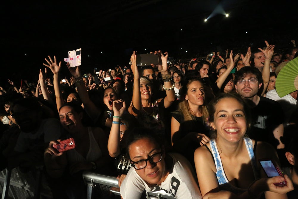Gijón vibra con el rock de Lenny Kravitz