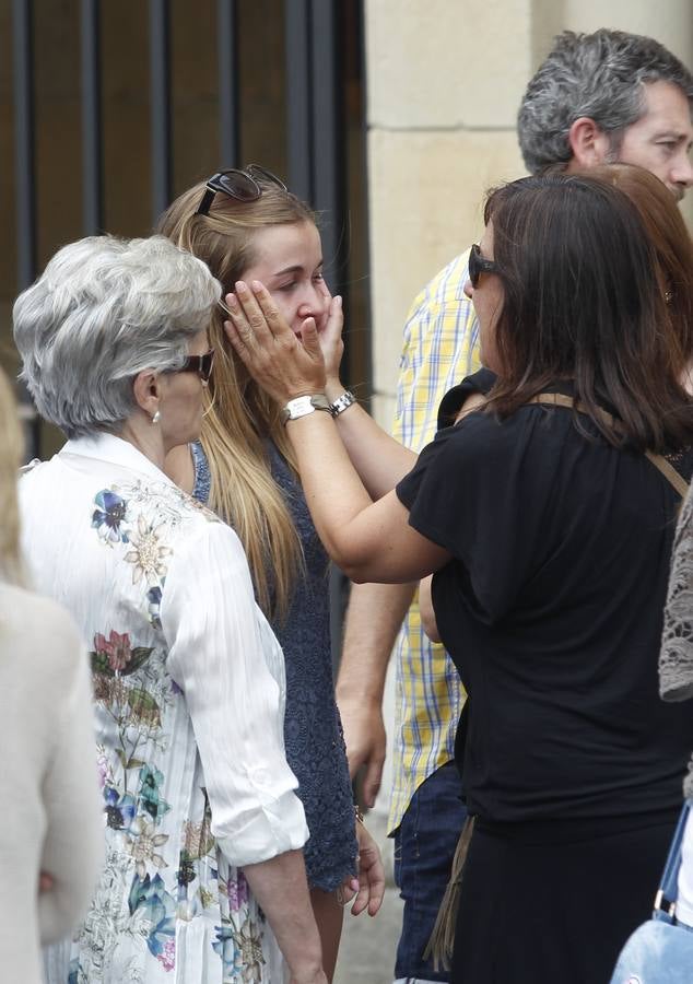 Dolor y rabia en el funeral de Sonia Mitre