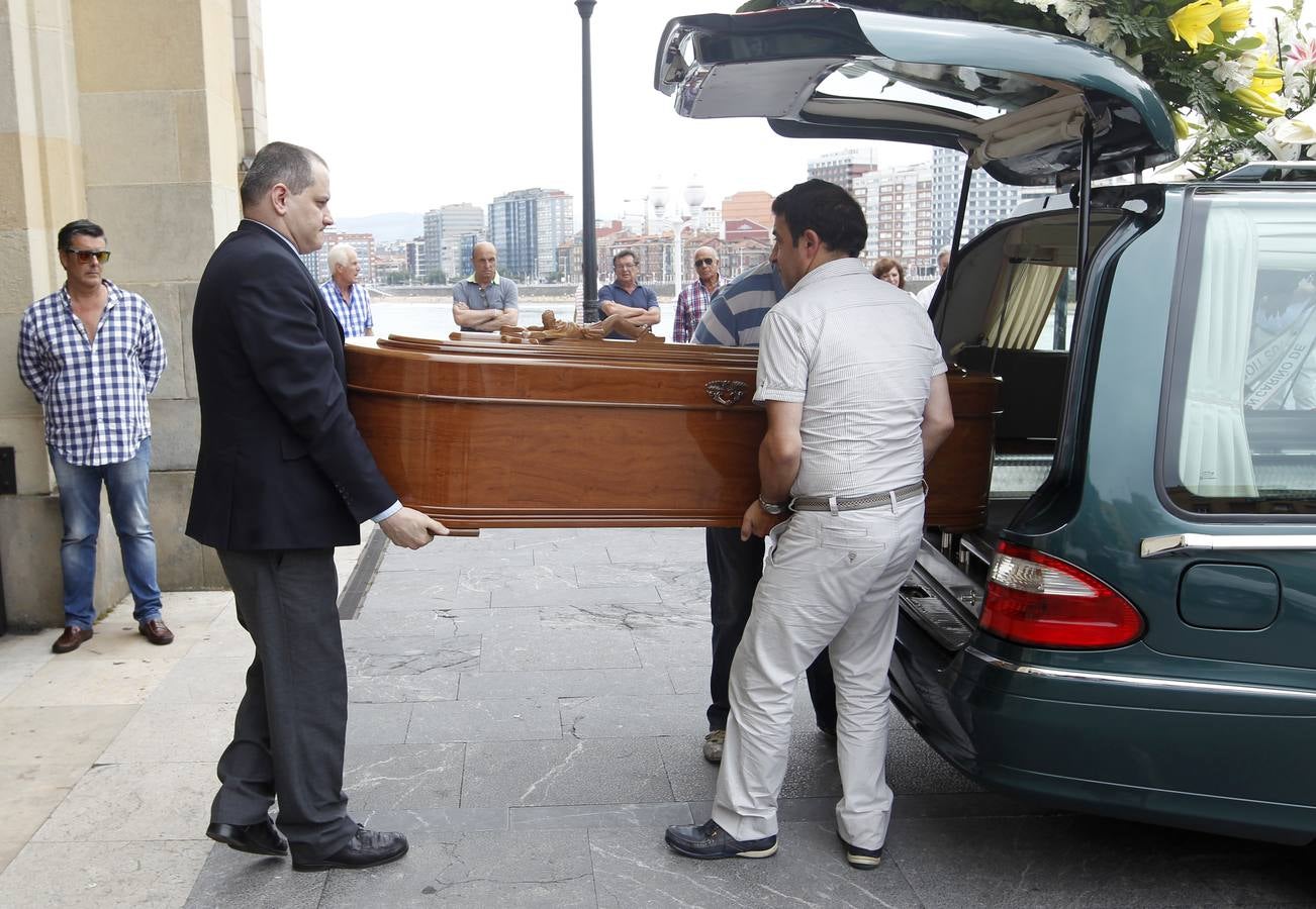 Dolor y rabia en el funeral de Sonia Mitre