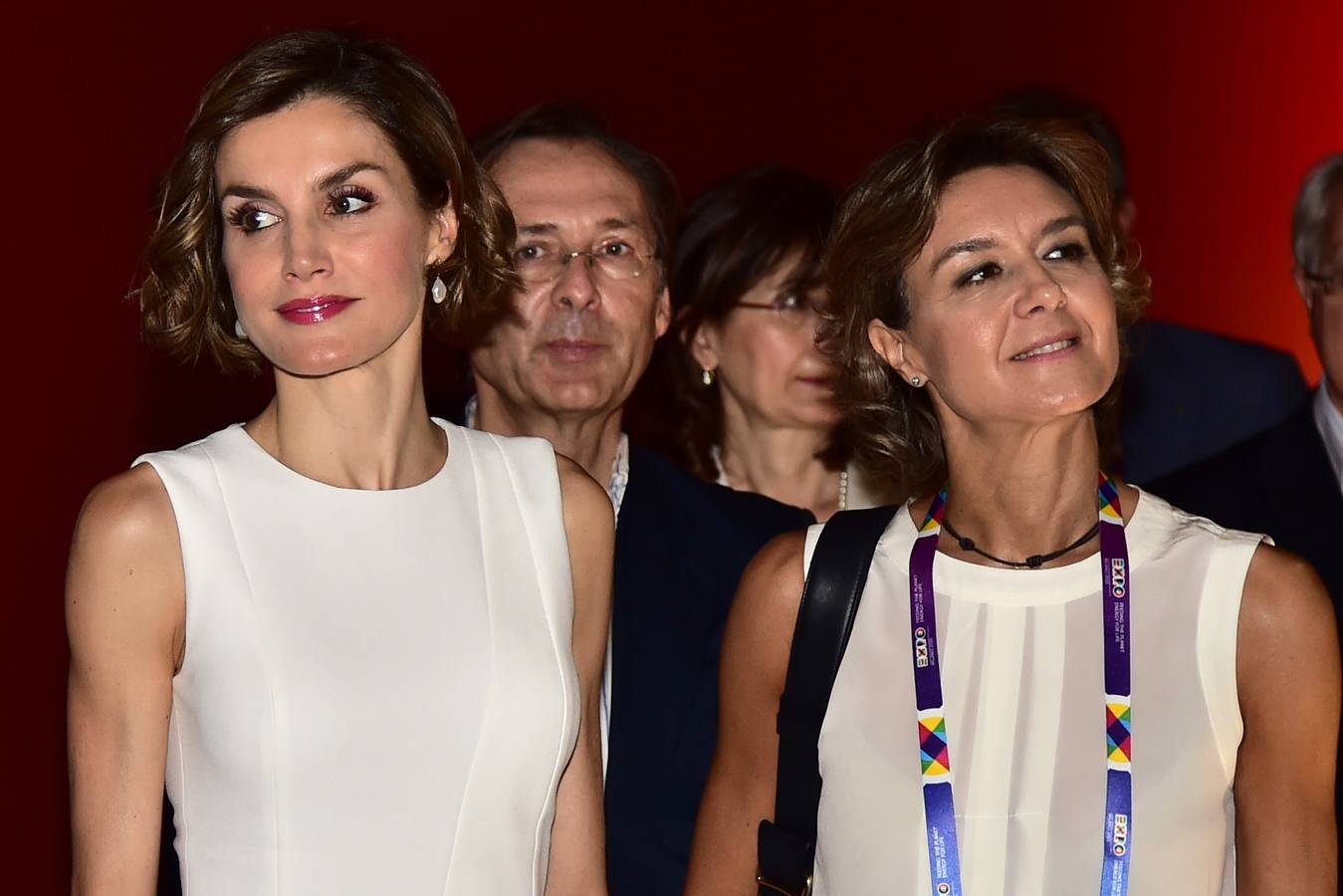 La reina Letizia junto a la ministra española de Agricultura, Isabel Garcia Tejerina.