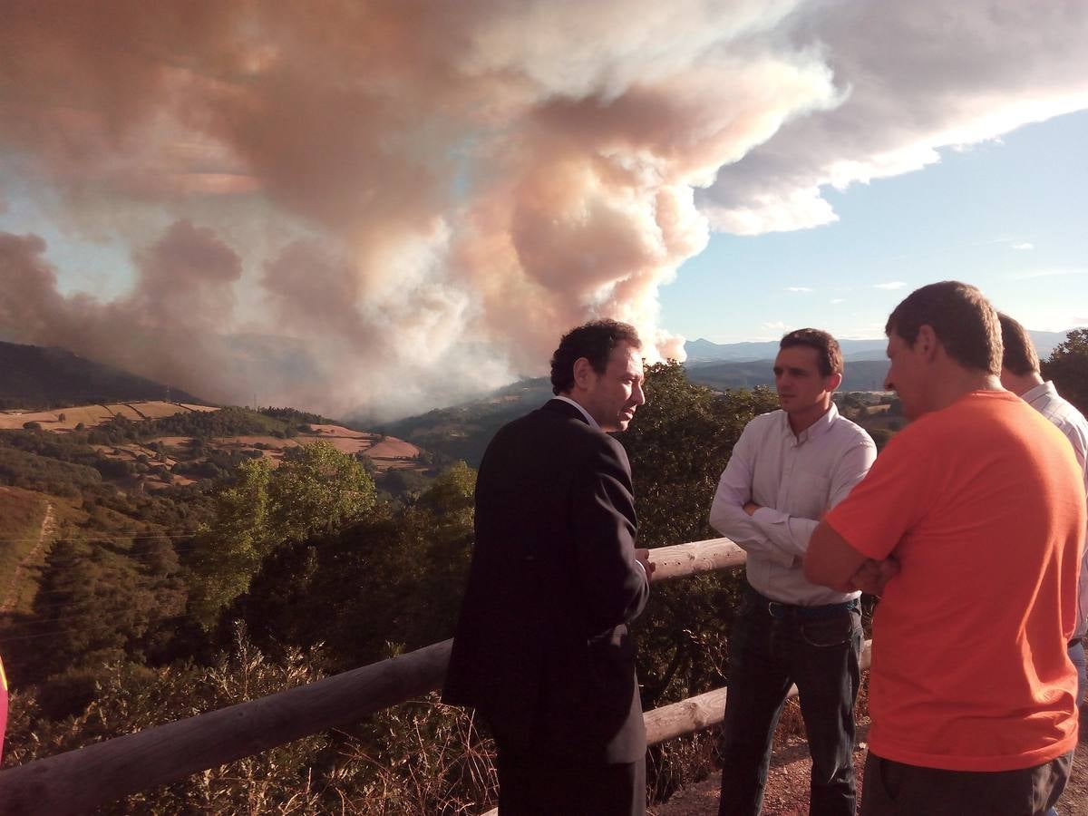 La amenaza del fuego en Tineo