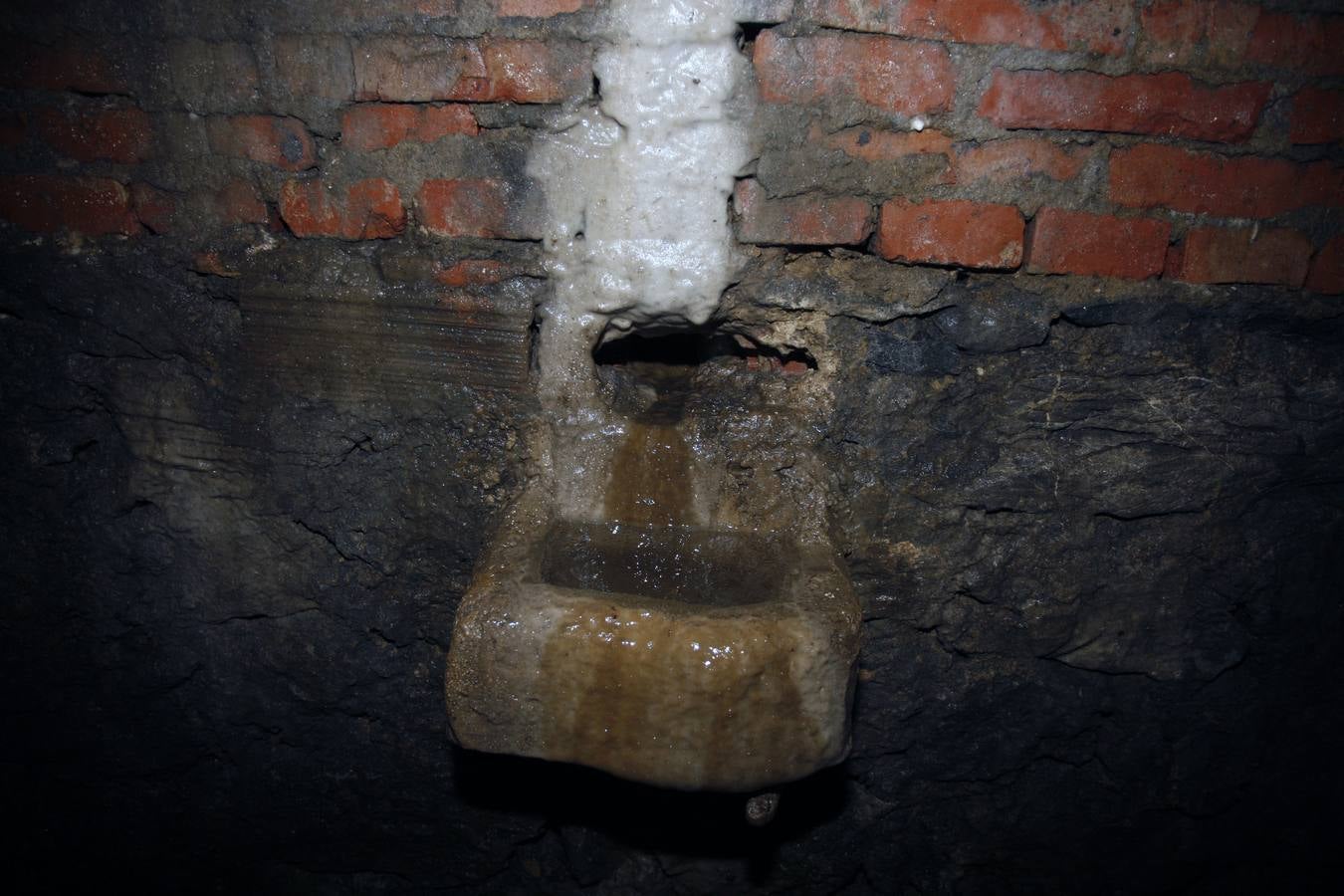 Riosa construye un mirador sobre las antiguas tolvas de las minas de Texeo