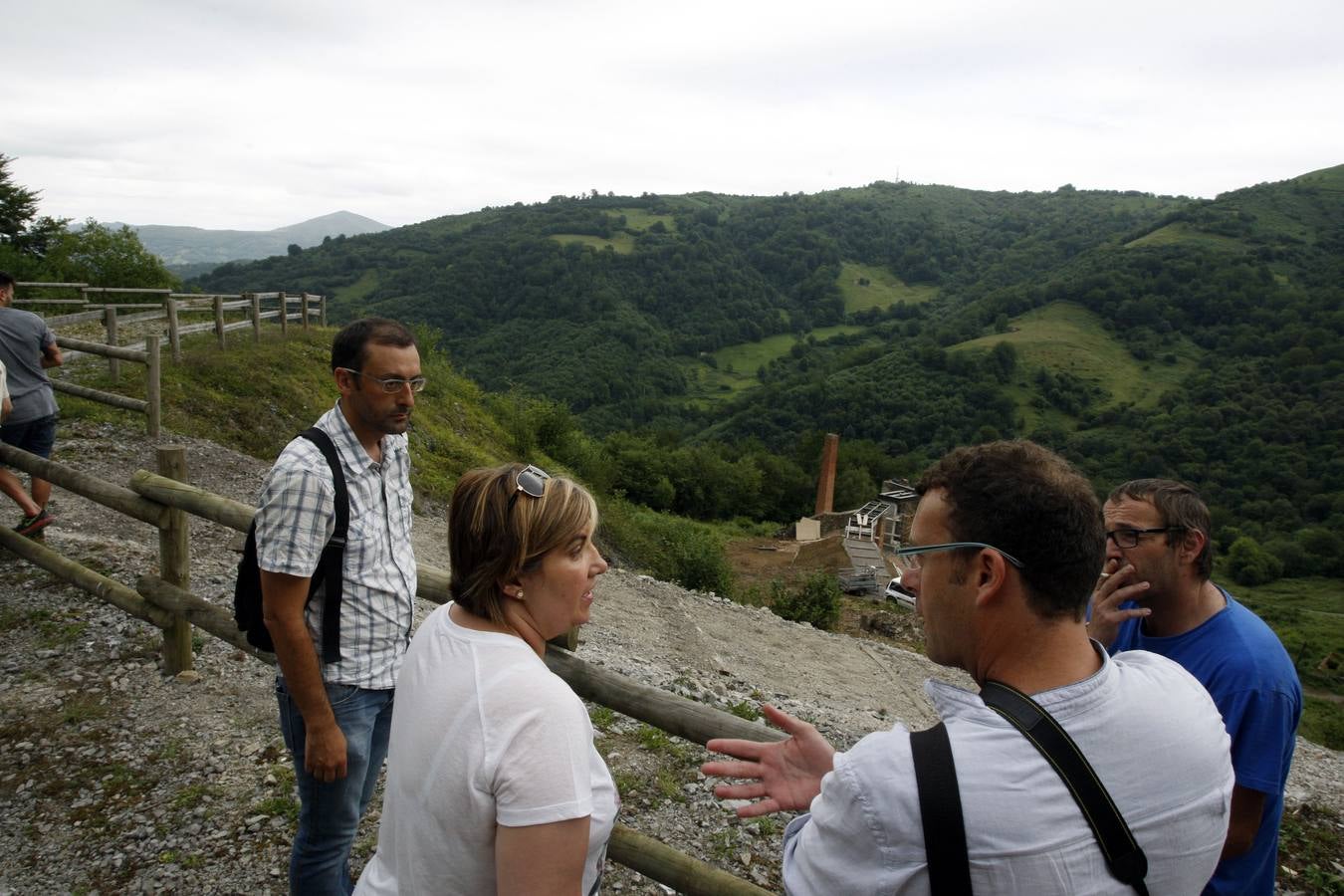 Riosa construye un mirador sobre las antiguas tolvas de las minas de Texeo