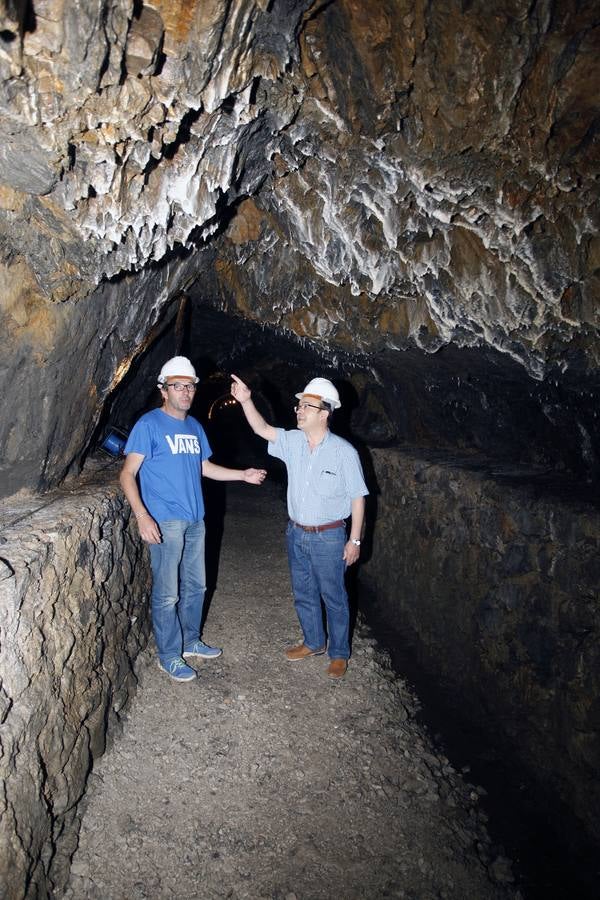 Riosa construye un mirador sobre las antiguas tolvas de las minas de Texeo