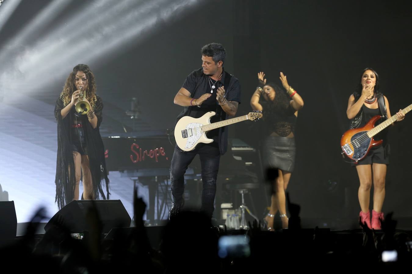 Alejandro Sanz enamora en Gijón