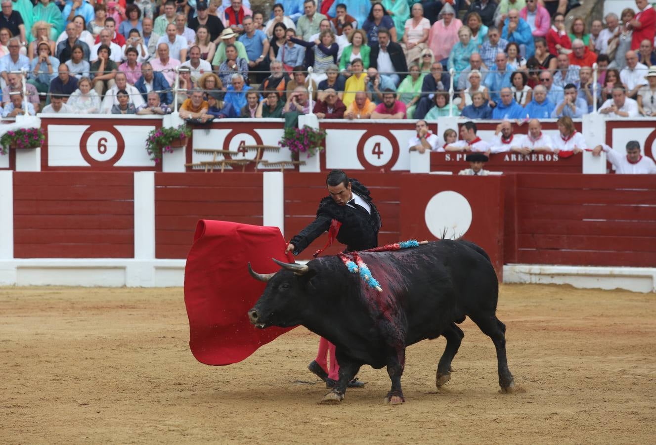 Triunfan Morante, Castella y Manzanares en la segunda corrida de feria