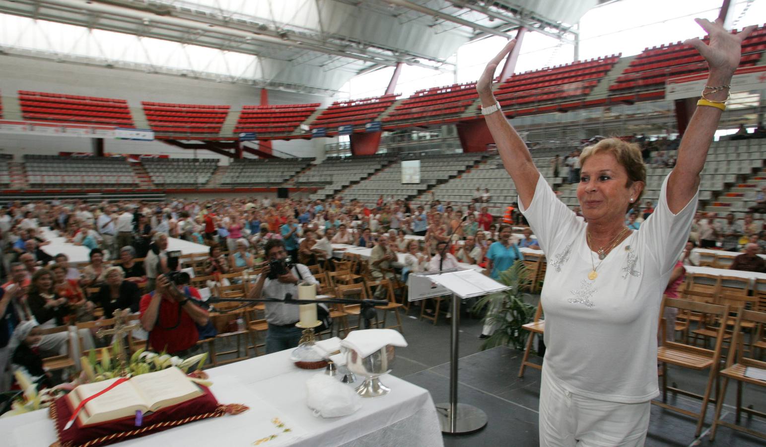 Lina Morgan, el Día de los Abuelos, en el Palacio de Deportes de Gijón.