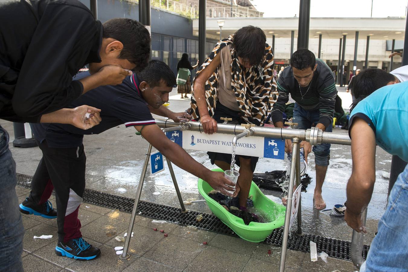 Catástrofe humanitaria en la frontera entre Grecia y Macedonia