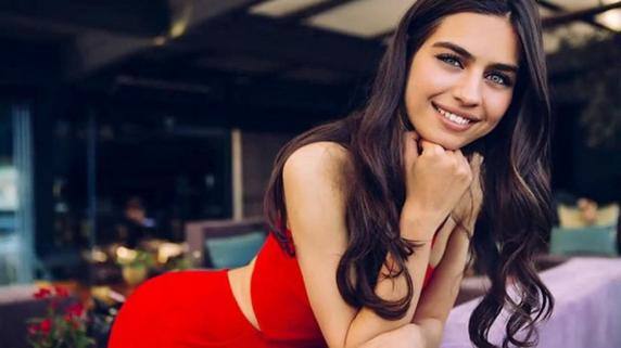 Así es Miss Turquía 2014, Amine Gülşe