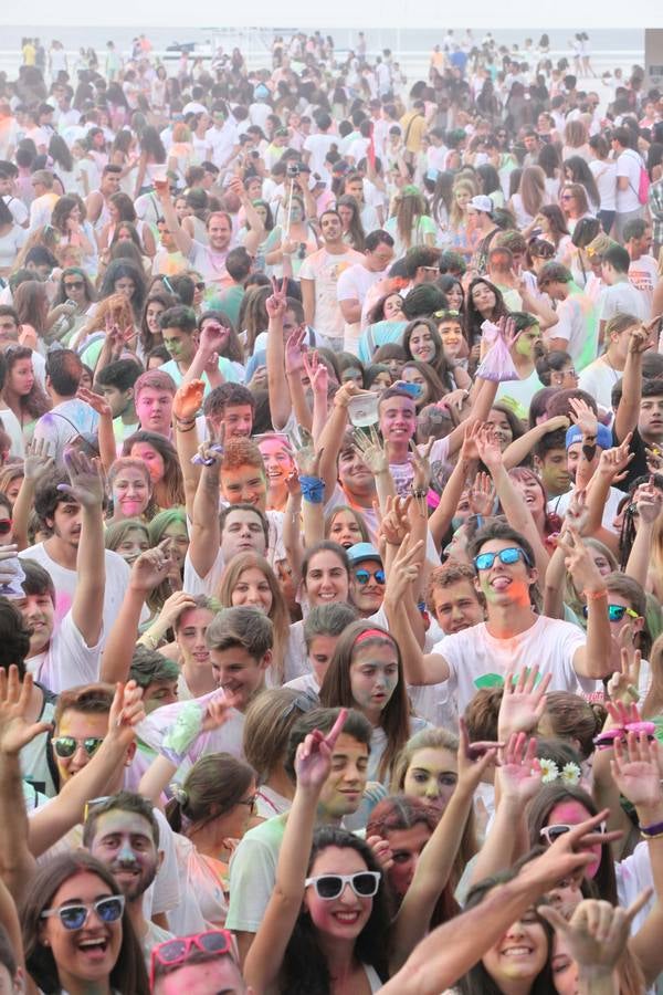 La Holy Party llena de color el Centro Niemeyer de Avilés