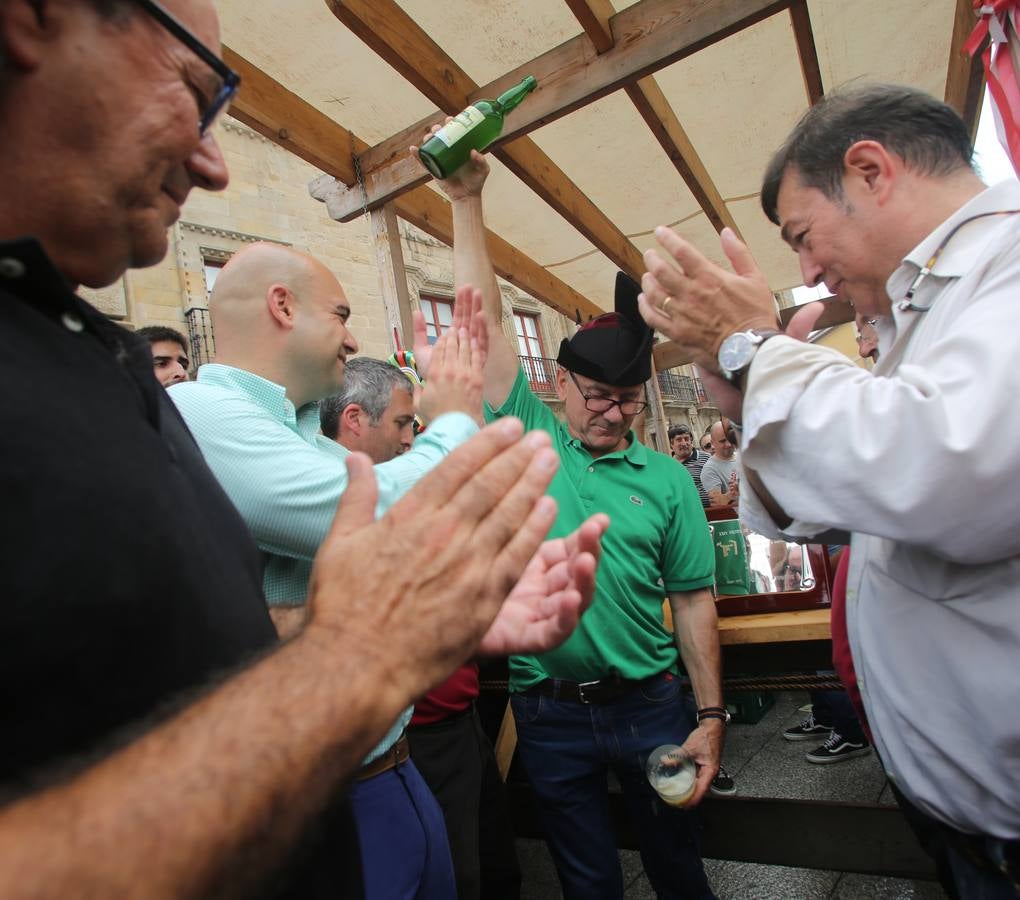 La Fiesta de la Sidra Natural de Gijón cierra entre multitudes