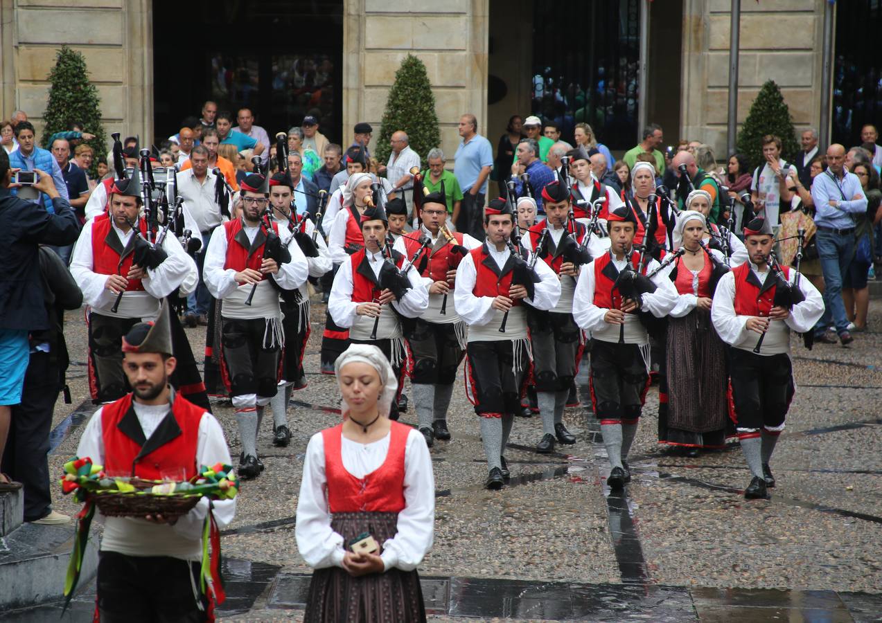 La Fiesta de la Sidra Natural de Gijón cierra entre multitudes