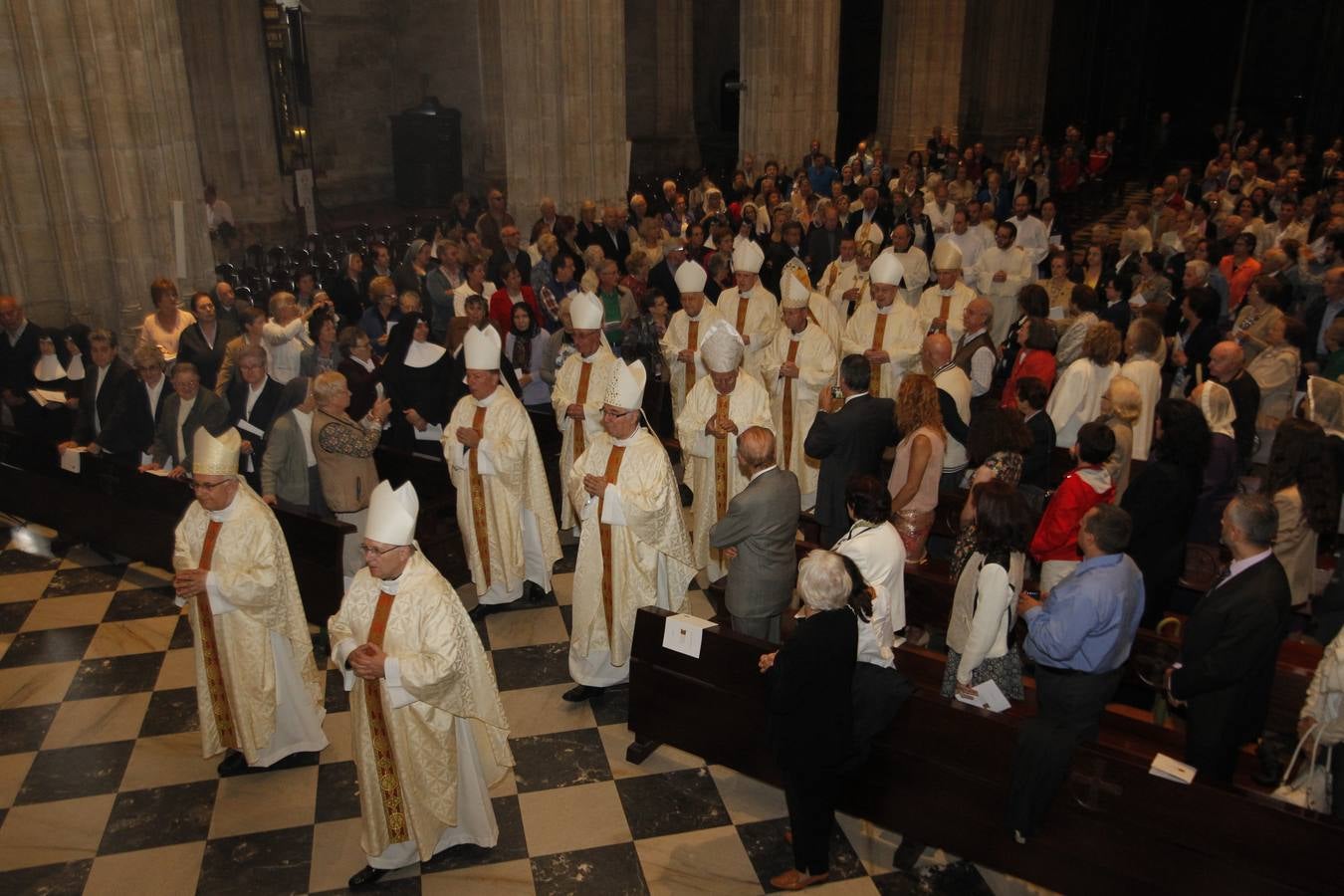 Homenaje a Gabino Díaz Merchán en la Catedral de Oviedo