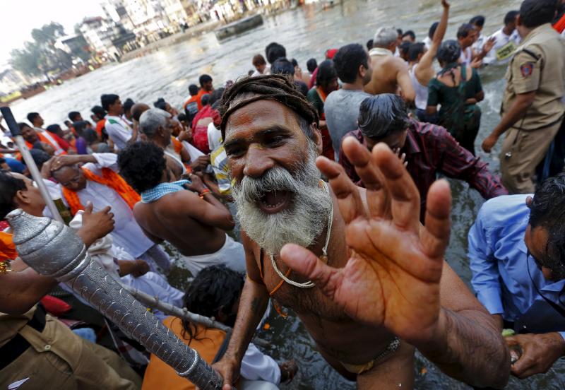 La fiesta de la purificación de los cuerpos en India