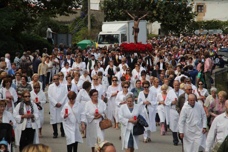 Procesión del Cristo en Nueva de Llanes