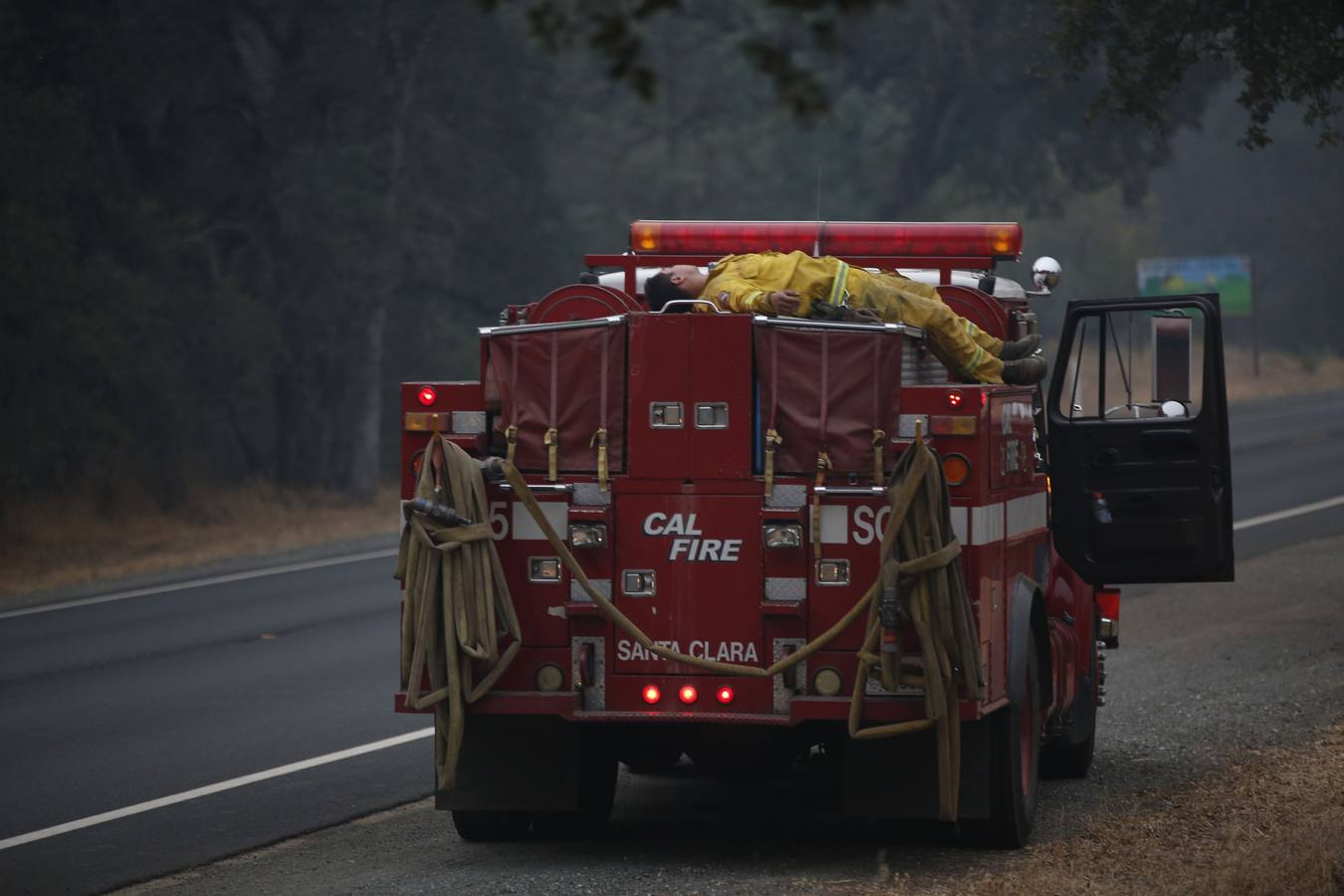 Cientos de casas de California arrasadas por un incendio