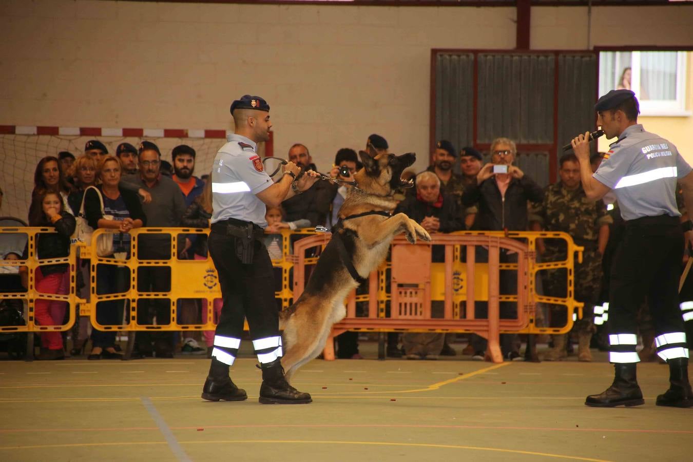 La Guardia Real Española, de maniobras en Asturias