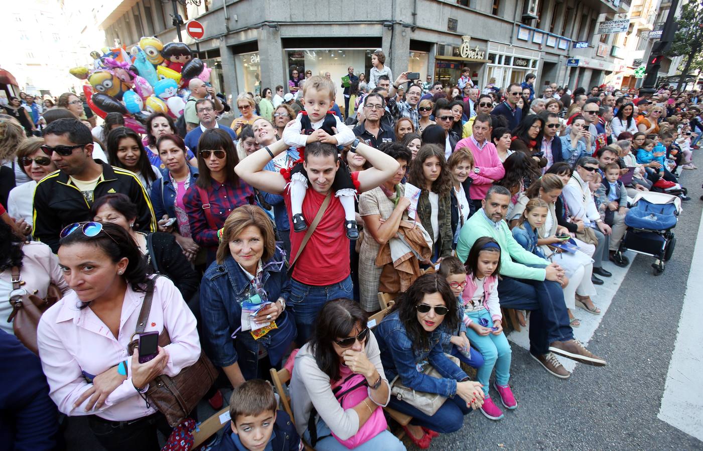 Desfile del Día de América en Aturias