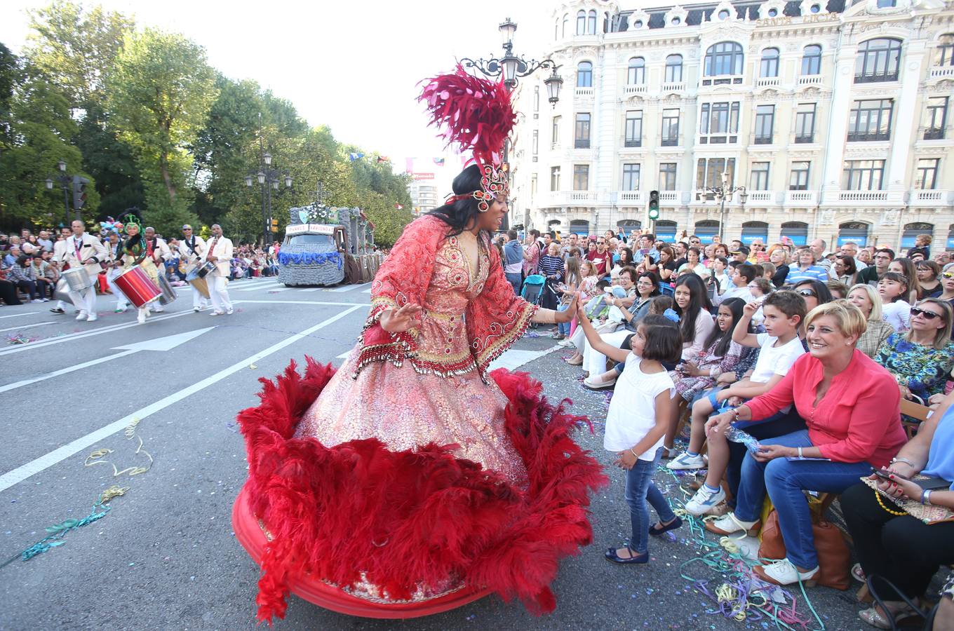Desfile del Día de América en Aturias