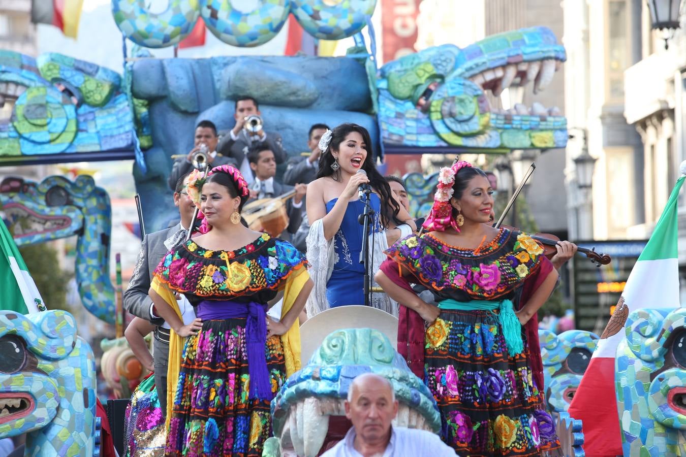 Desfile del Día de América en Aturias