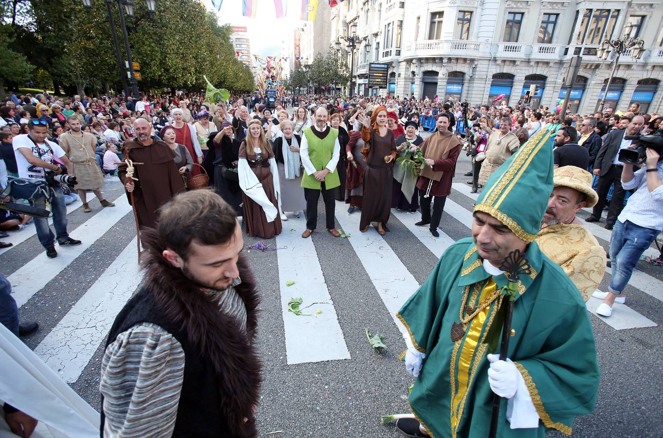 Desfile del Día de América en Aturias