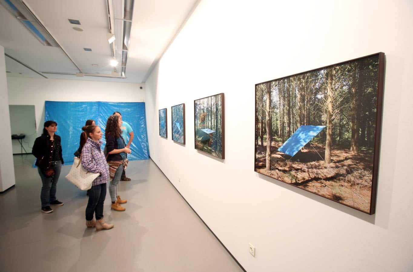 Miles de personas en la noche Blanca de Oviedo