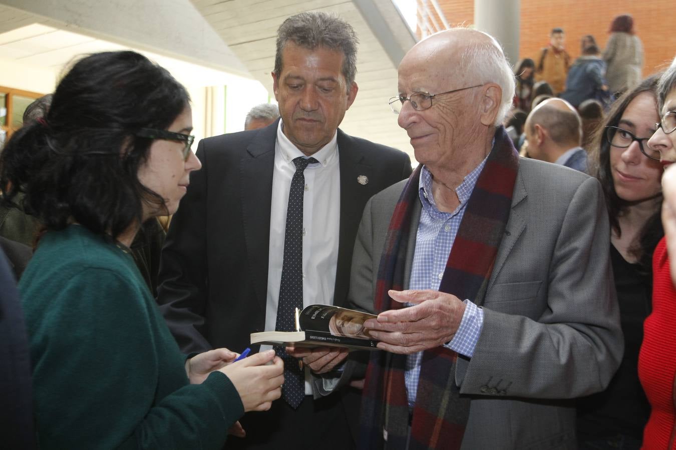 Premios Princesa de Asturias | Emilio Lledó visita la Universidad de Oviedo