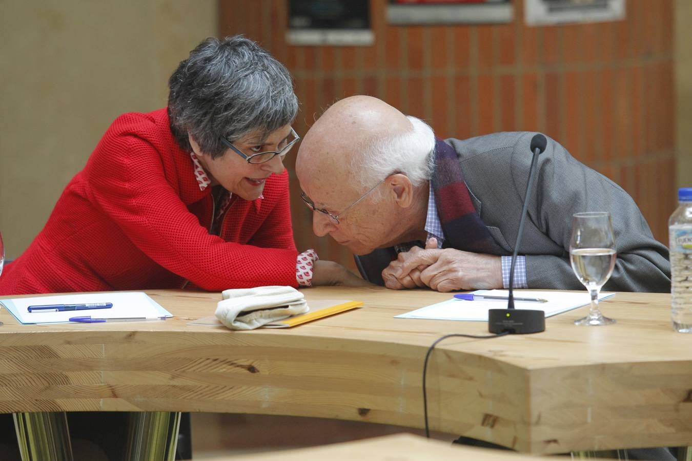 Premios Princesa de Asturias | Emilio Lledó visita la Universidad de Oviedo